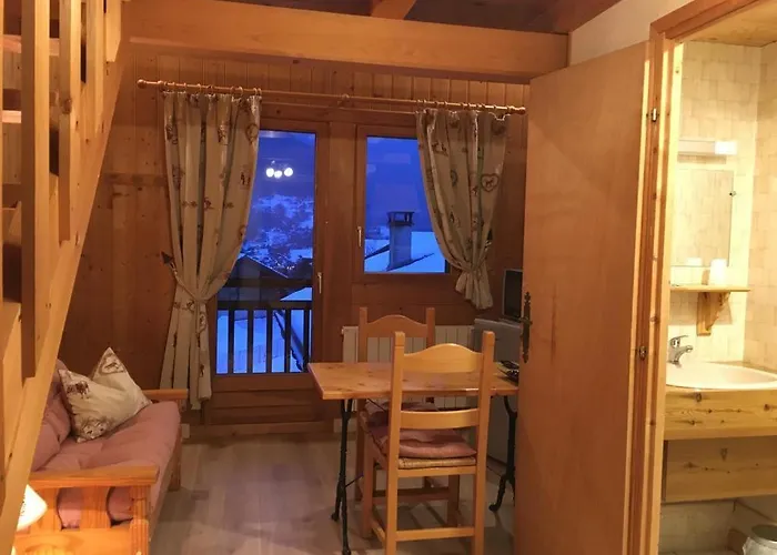 Le Battieu Lägenhet Samoëns